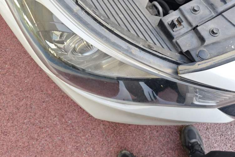 Used Hyundai Verna (new generation) 2016 1.4L Manual Cool Edition GLS Right Front Headlight