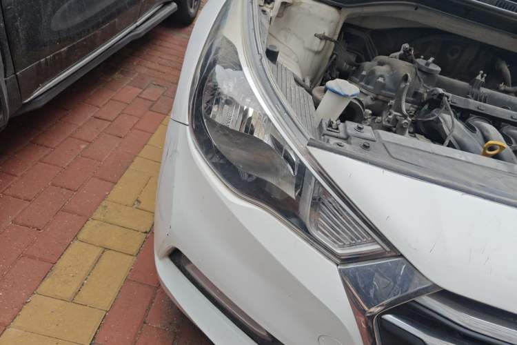 Used Hyundai Verna (new generation) 2016 1.6L Automatic Elite Edition TOP Right Front Headlight