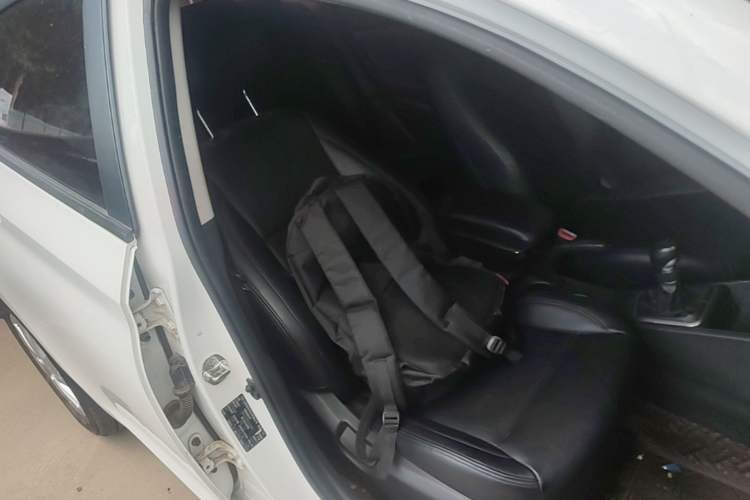 Used Hyundai Verna (new generation) 2016 1.4L Manual Cool Edition GLS Right Front Seat