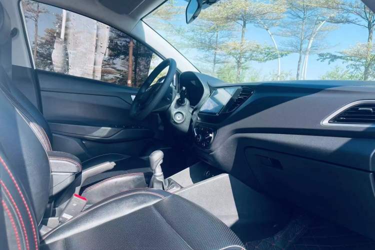 Used Hyundai Verna (new generation) 2016 1.4L Manual Cool Edition GLS Right Front Seat