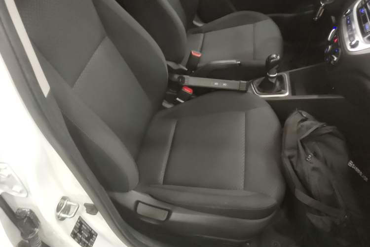 Used Hyundai Verna (new generation) 2016 1.4L Manual Cool Edition GLS Right Front Seat