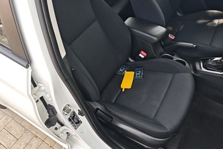 Used Hyundai Verna (new generation) 2016 1.4L Automatic Cool Edition GLS Right Front Seat