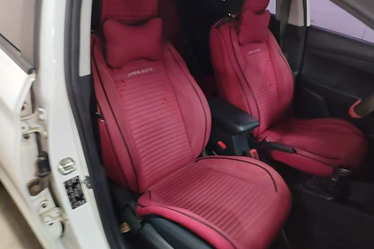 Used Hyundai Verna (new generation) 2016 1.4L Automatic Cool Edition GLS Right Front Seat