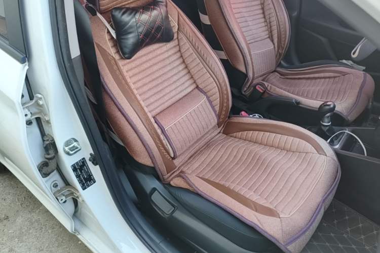 Used Hyundai Verna (new generation) 2016 1.4L Manual Cool Edition GLS Right Front Seat