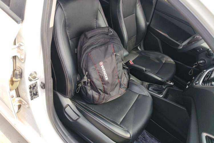 Used Hyundai Verna (new generation) 2016 1.4L Automatic Cool Edition GLS Right Front Seat