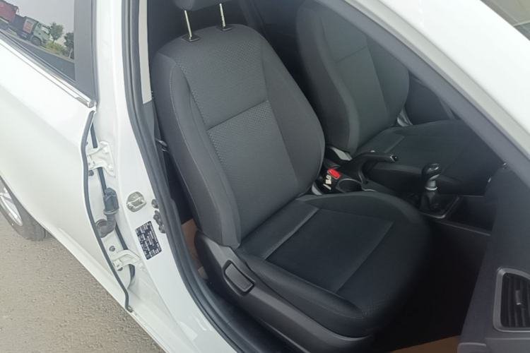 Used Hyundai Verna (new generation) 2016 1.4L Manual Cool Edition GLS Right Front Seat