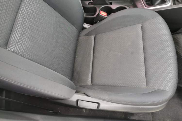 Used Hyundai Verna (new generation) 2016 1.4L Manual Cool Edition GLS Right Front Seat