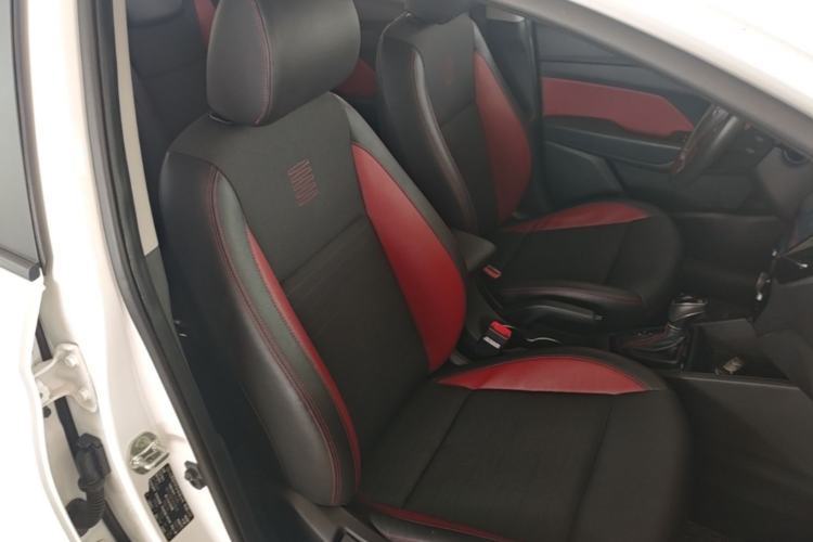 Used Hyundai Verna (new generation) 2016 1.4L Automatic Sport Edition Right Front Seat