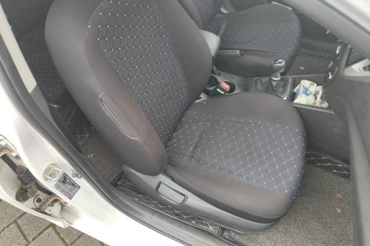 Used Hyundai Verna (new generation) 2016 1.4L Manual Cool Edition GLS Right Front Seat