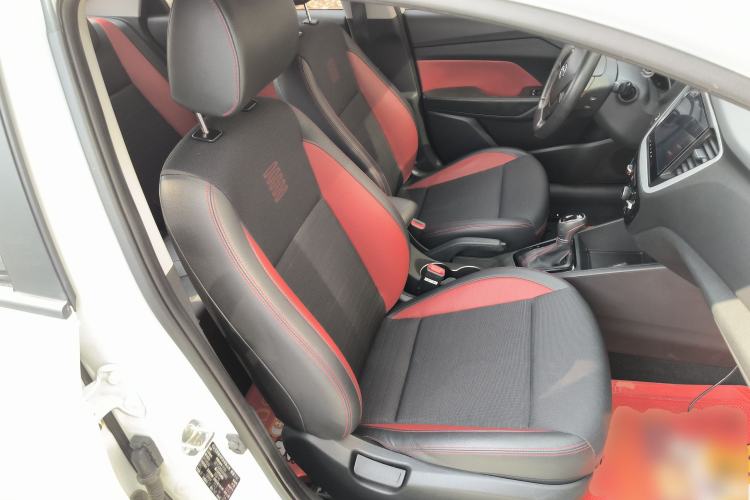 Used Hyundai Verna (new generation) 2016 1.4L Automatic Sport Edition Right Front Seat