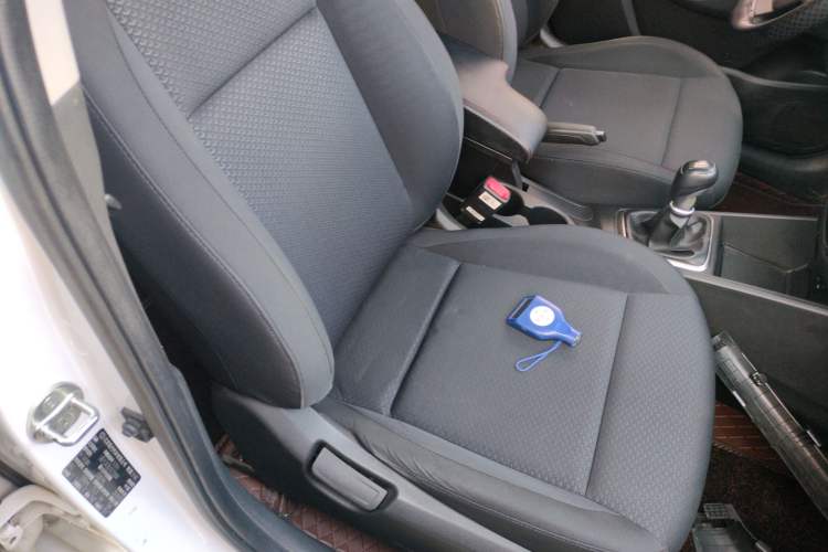 Used Hyundai Verna (new generation) 2016 1.4L Manual Cool Edition GLS Right Front Seat