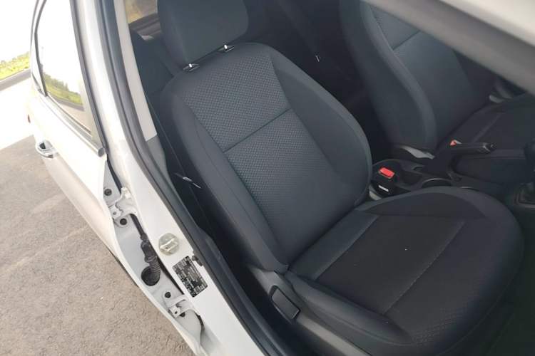 Used Hyundai Verna (new generation) 2016 1.4L Manual Cool Edition GLS Right Front Seat
