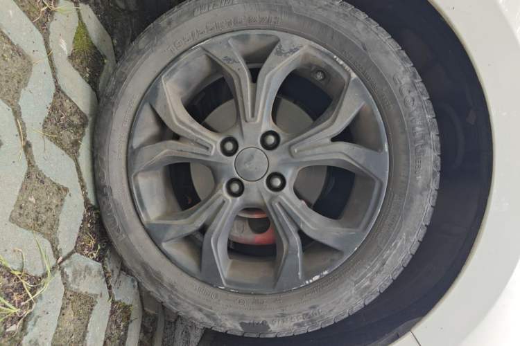 Used Hyundai Verna (new generation) 2016 1.6L Automatic Elite Edition TOP Right Front Wheel Hub