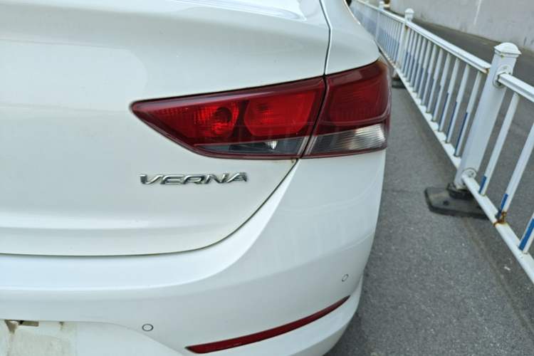 Used Hyundai Verna (new generation) 2016 1.4L Manual Cool Edition GLS Right Rear Taillight