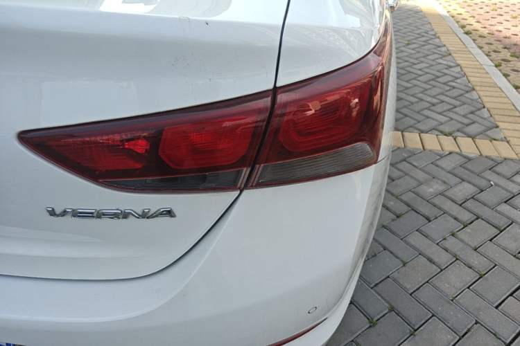 Used Hyundai Verna (new generation) 2016 1.4L Manual Cool Edition GLS Right Rear Taillight