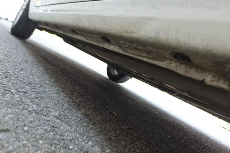 Used Hyundai Verna (new generation) 2016 1.4L Manual Cool Edition GLS Right Side Sill