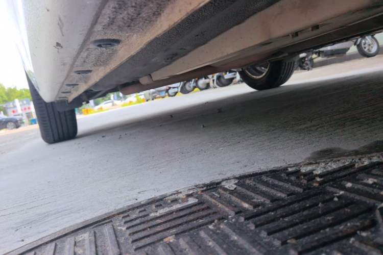 Used Hyundai Verna (new generation) 2016 1.4L Automatic Cool Edition GLS Right Side Sill