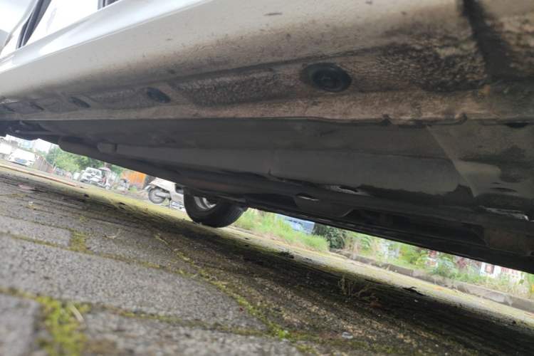 Used Hyundai Verna (new generation) 2016 1.4L Manual Cool Edition GLS Right Side Sill