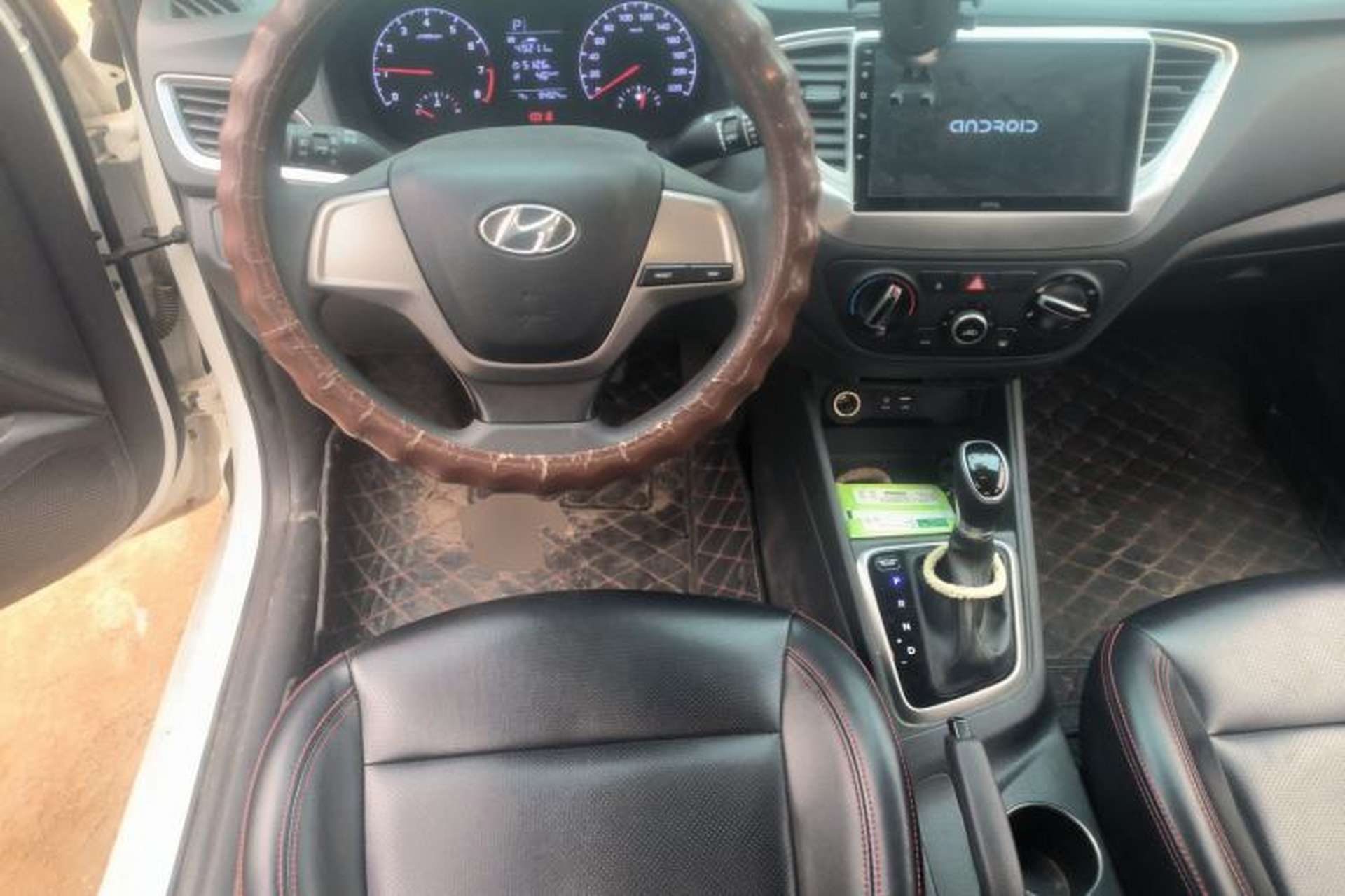 Used Hyundai Verna (new generation) 2016 1.4L Automatic Cool Edition GLS Steering Wheel