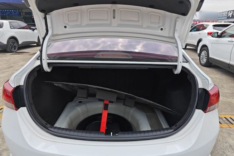 Used Hyundai Verna (new generation) 2016 1.4L Manual Cool Edition GLS Trunk