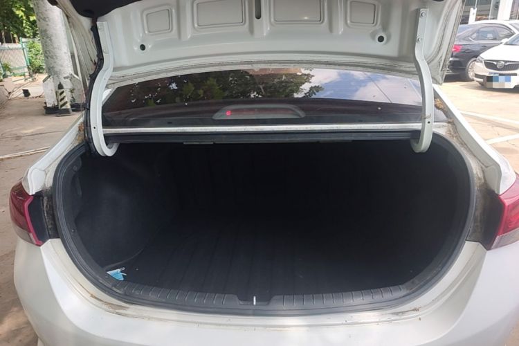 Used Hyundai Verna (new generation) 2016 1.4L Manual Cool Edition GLS Trunk