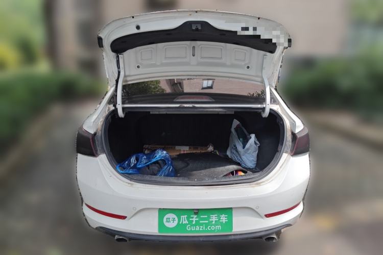 Used Hyundai Verna (new generation) 2016 1.6L Automatic Elite Edition TOP Trunk