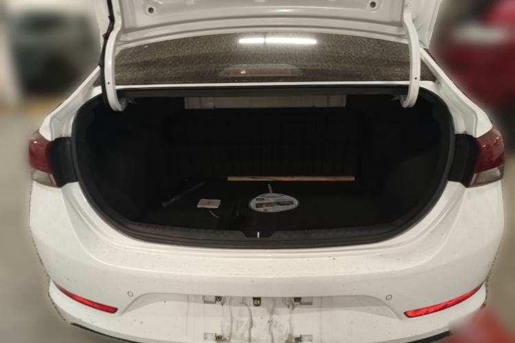 Used Hyundai Verna (new generation) 2016 1.4L Automatic Cool Edition GLS Trunk