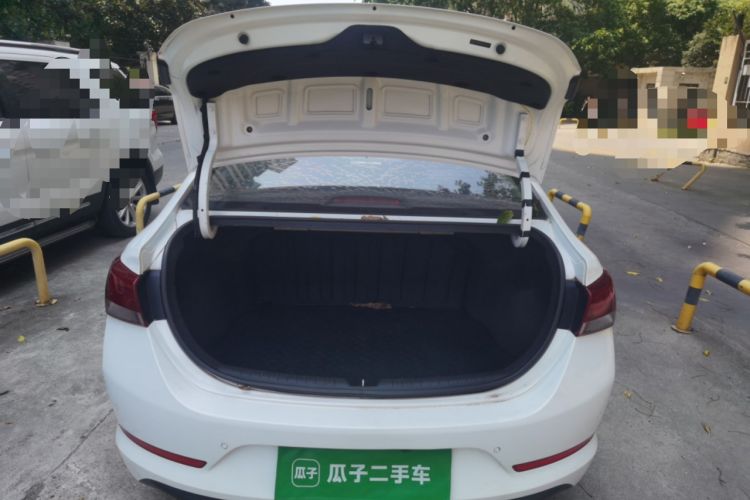 Used Hyundai Verna (new generation) 2016 1.4L Automatic Cool Edition GLS Trunk