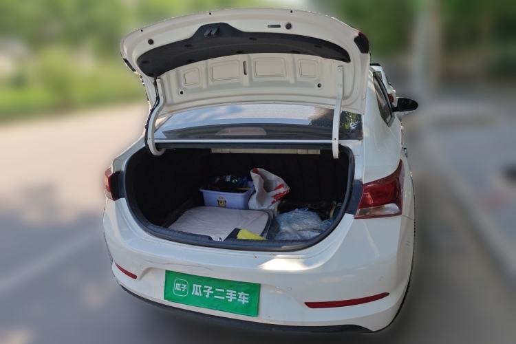 Used Hyundai Verna (new generation) 2016 1.4L Manual Cool Edition GLS Trunk