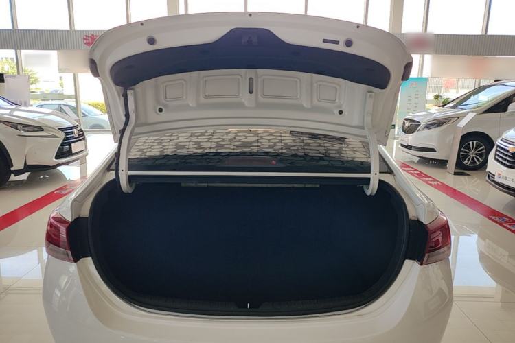 Used Hyundai Verna (new generation) 2016 1.4L Automatic Cool Edition GLS Trunk