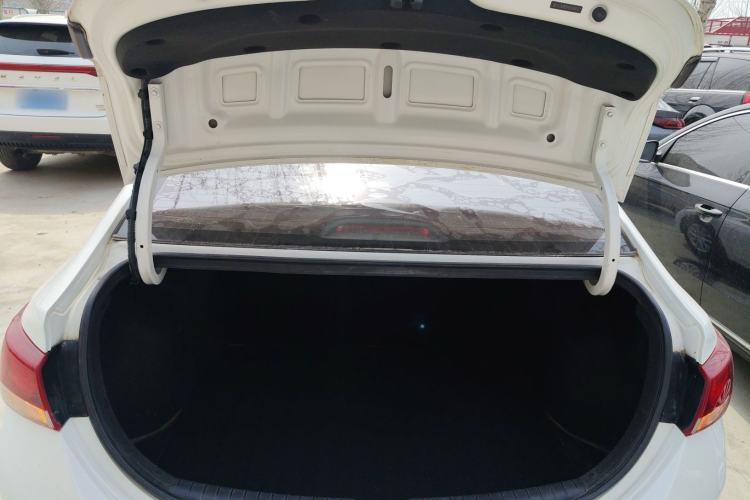 Used Hyundai Verna (new generation) 2016 1.4L Automatic Cool Edition GLS Trunk