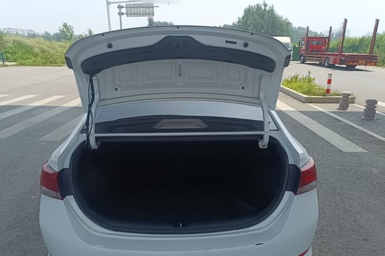 Used Hyundai Verna (new generation) 2016 1.4L Manual Cool Edition GLS Trunk