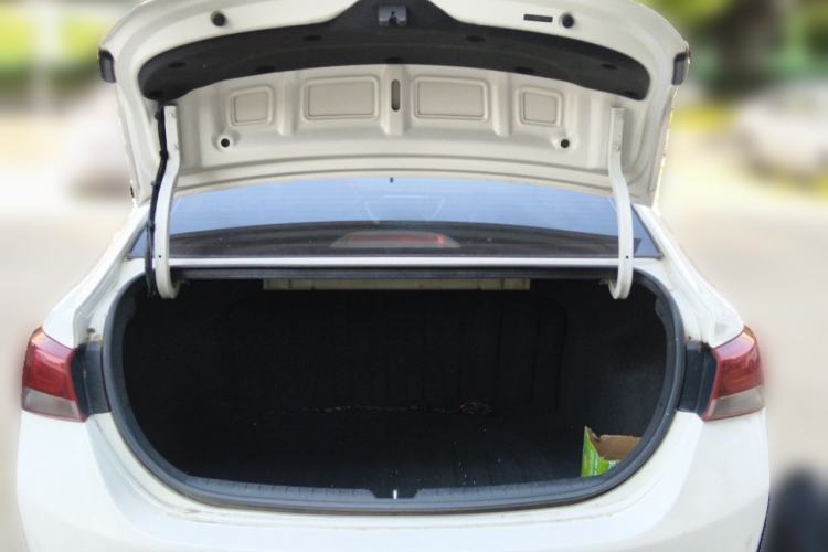 Used Hyundai Verna (new generation) 2016 1.4L Automatic Cool Edition GLS Trunk