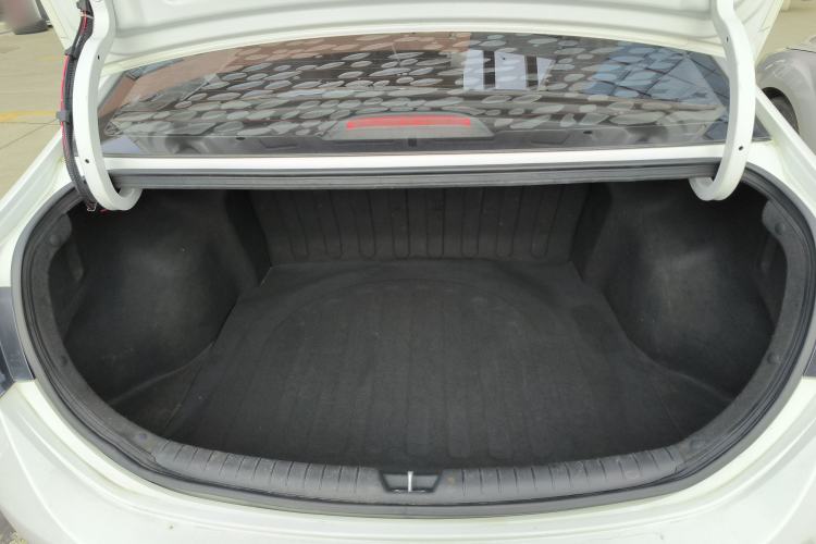 Used Hyundai Verna (new generation) 2016 1.4L Automatic Sport Edition Trunk