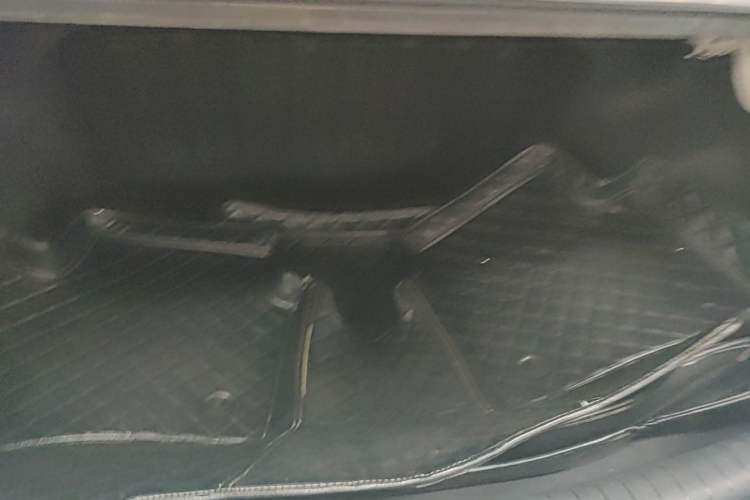 Used Hyundai Verna (new generation) 2016 1.4L Automatic Cool Edition GLS Trunk
