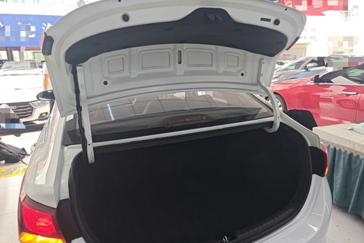 Used Hyundai Verna (new generation) 2016 1.4L Automatic Cool Edition GLS Trunk