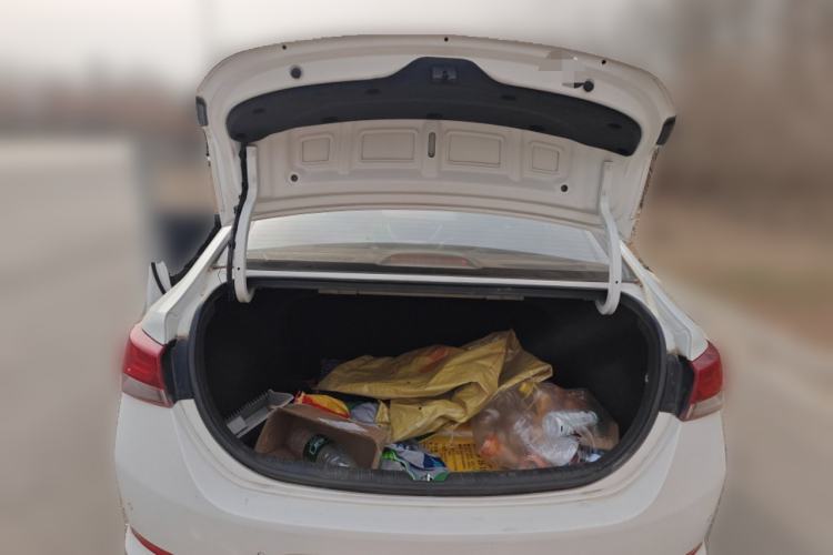 Used Hyundai Verna (new generation) 2016 1.4L Manual Cool Edition GLS Trunk
