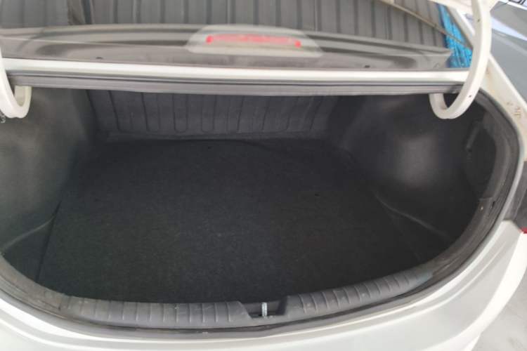Used Hyundai Verna (new generation) 2016 1.4L Automatic Cool Edition GLS Trunk