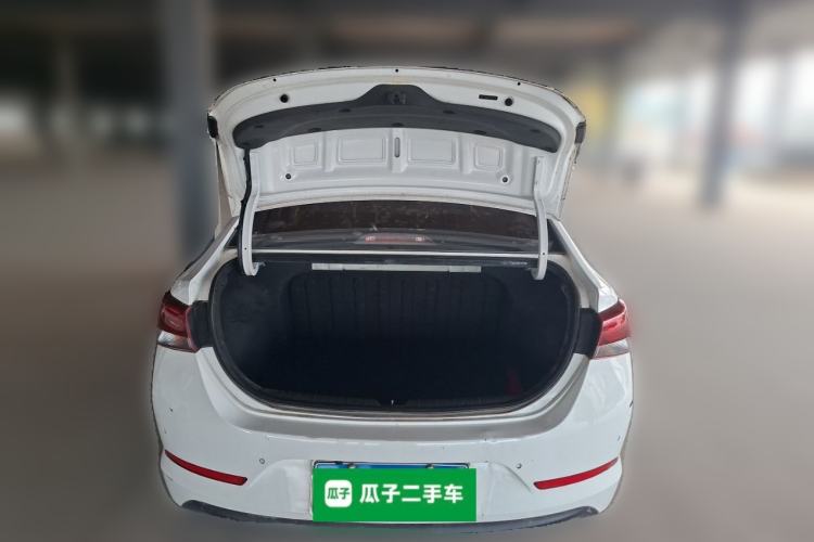 Used Hyundai Verna (new generation) 2016 1.4L Manual Cool Edition GLS Trunk
