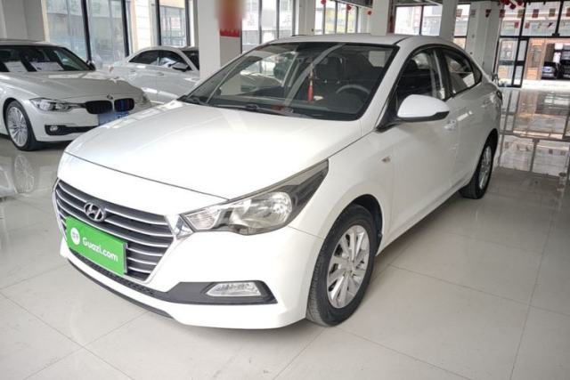 Gebrauchter Hyundai Verna (new generation) 2016 1.4L Automatic Cool Edition GLS