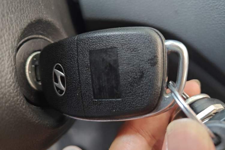 Used Hyundai Verna (new generation) 2016 1.4L Manual Cool Edition GLS Vehicle Key