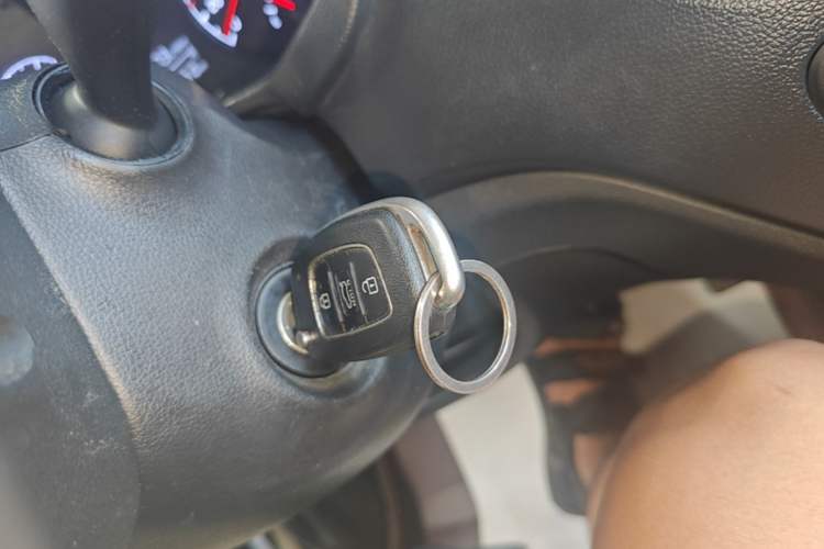 Used Hyundai Verna (new generation) 2016 1.4L Automatic Cool Edition GLS Vehicle Key