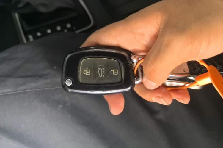 Used Hyundai Verna (new generation) 2016 1.4L Automatic Cool Edition GLS Vehicle Key