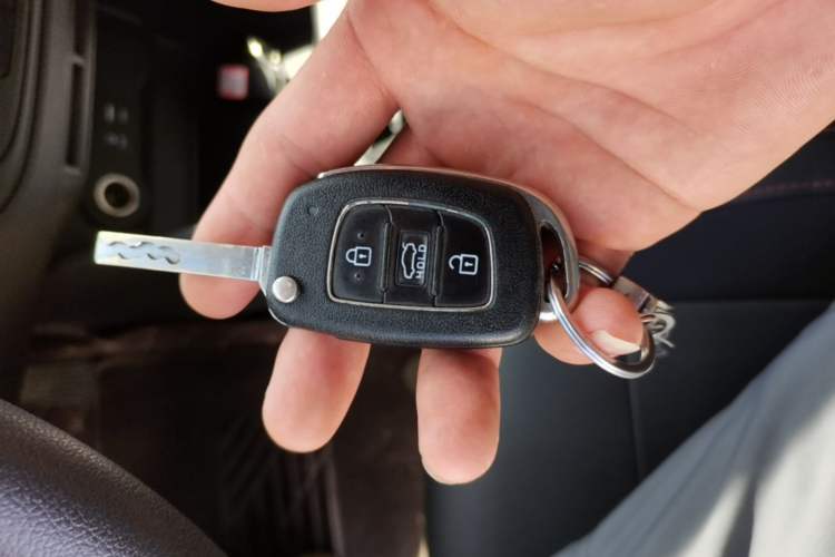 Used Hyundai Verna (new generation) 2016 1.4L Manual Cool Edition GLS Vehicle Key