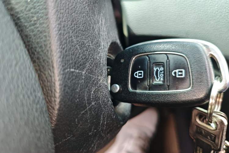 Used Hyundai Verna (new generation) 2016 1.4L Automatic Cool Edition GLS Vehicle Key