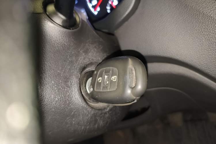 Used Hyundai Verna (new generation) 2016 1.4L Manual Cool Edition GLS Vehicle Key