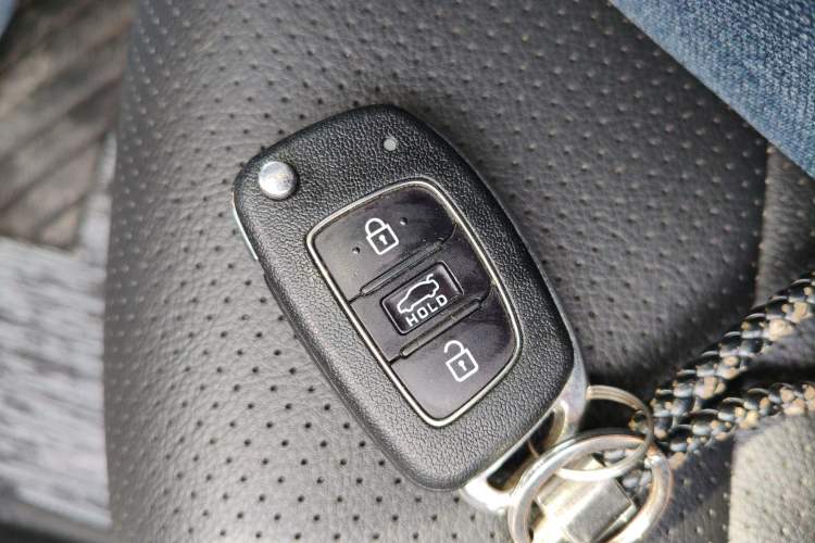 Used Hyundai Verna (new generation) 2016 1.4L Automatic Cool Edition GLS Vehicle Key