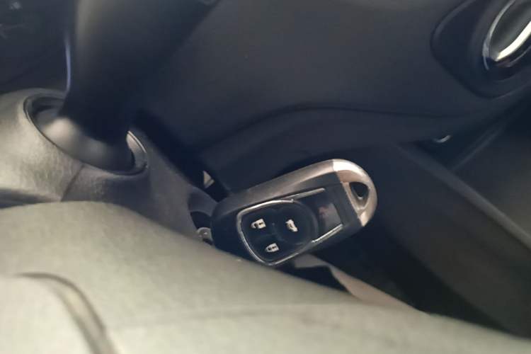 Used Hyundai Verna (new generation) 2016 1.4L Manual Cool Edition GLS Vehicle Key