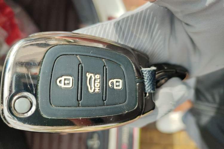 Used Hyundai Verna (new generation) 2016 1.4L Manual Cool Edition GLS Vehicle Key