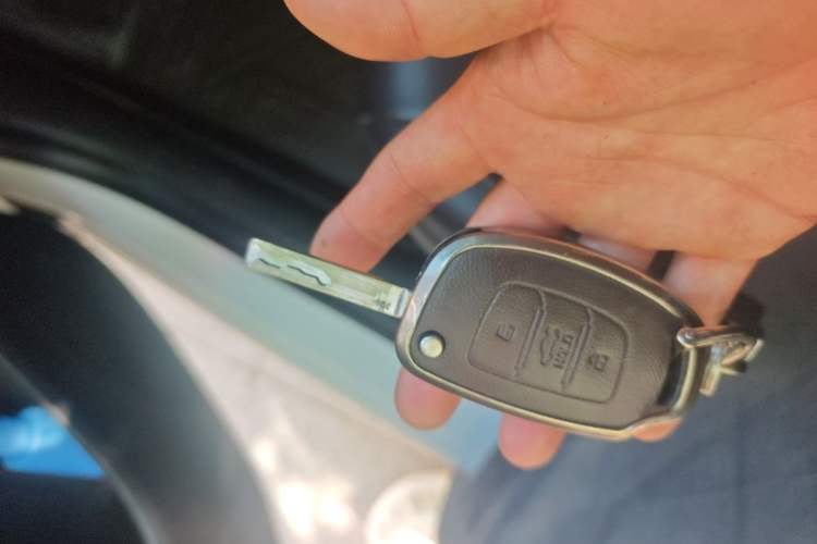Used Hyundai Verna (new generation) 2016 1.4L Manual Cool Edition GLS Vehicle Key